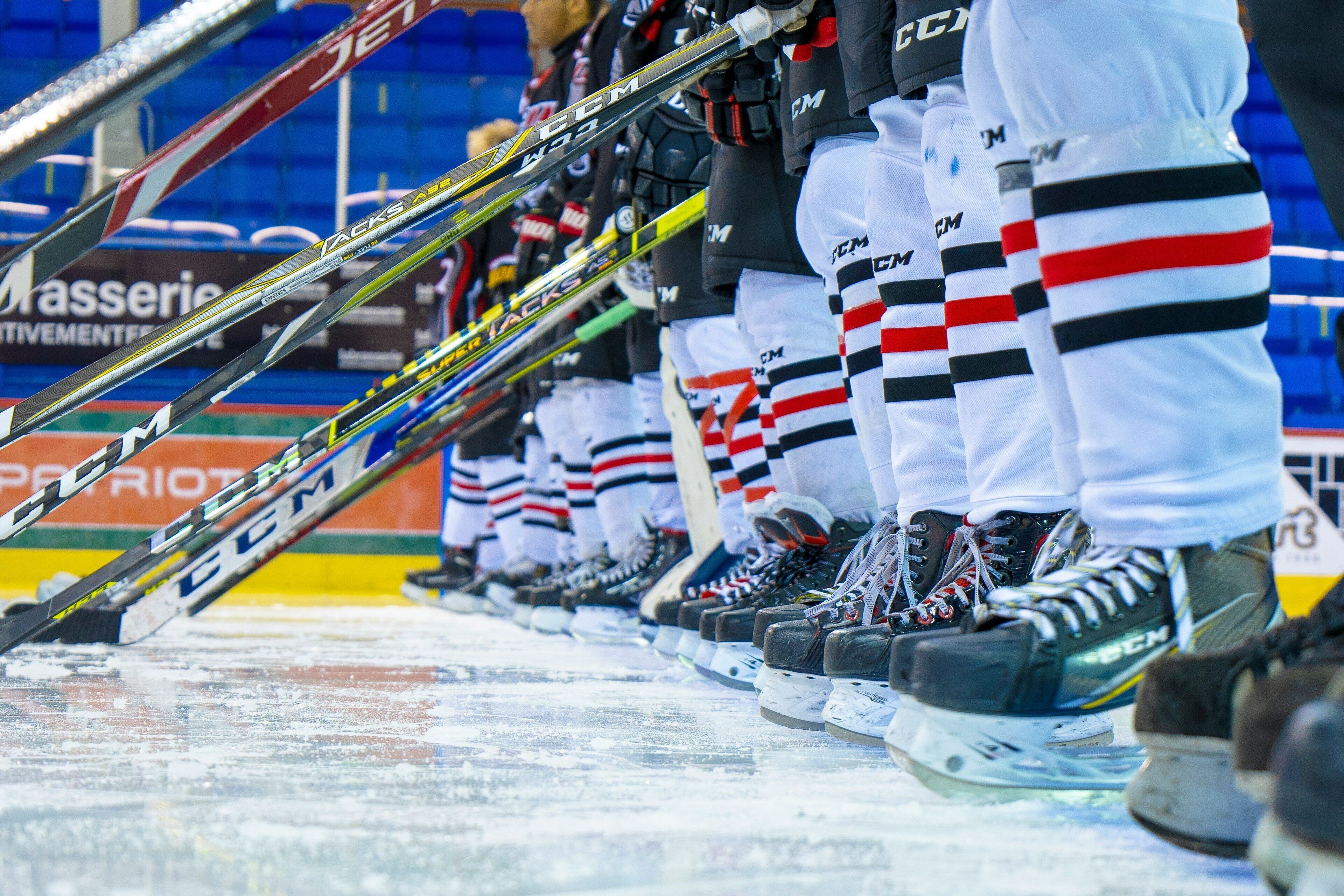 Die Wahl des richtigen Hockeyschlägers: Länge, Flex und Kickpoint